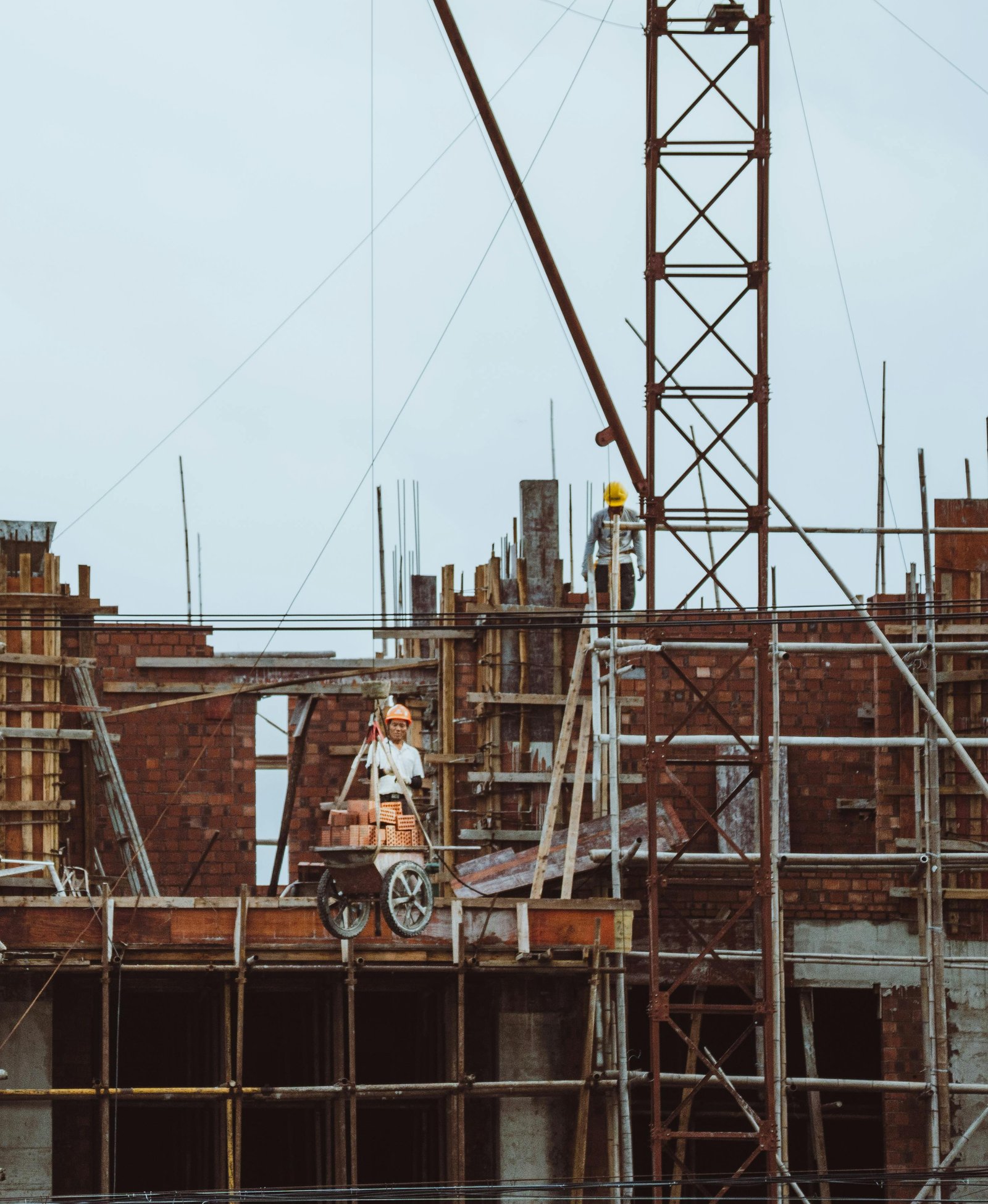 Cuidados a Ter ao Contratar Empresas de Limpezas Pós-Obras: Um Guia Completo